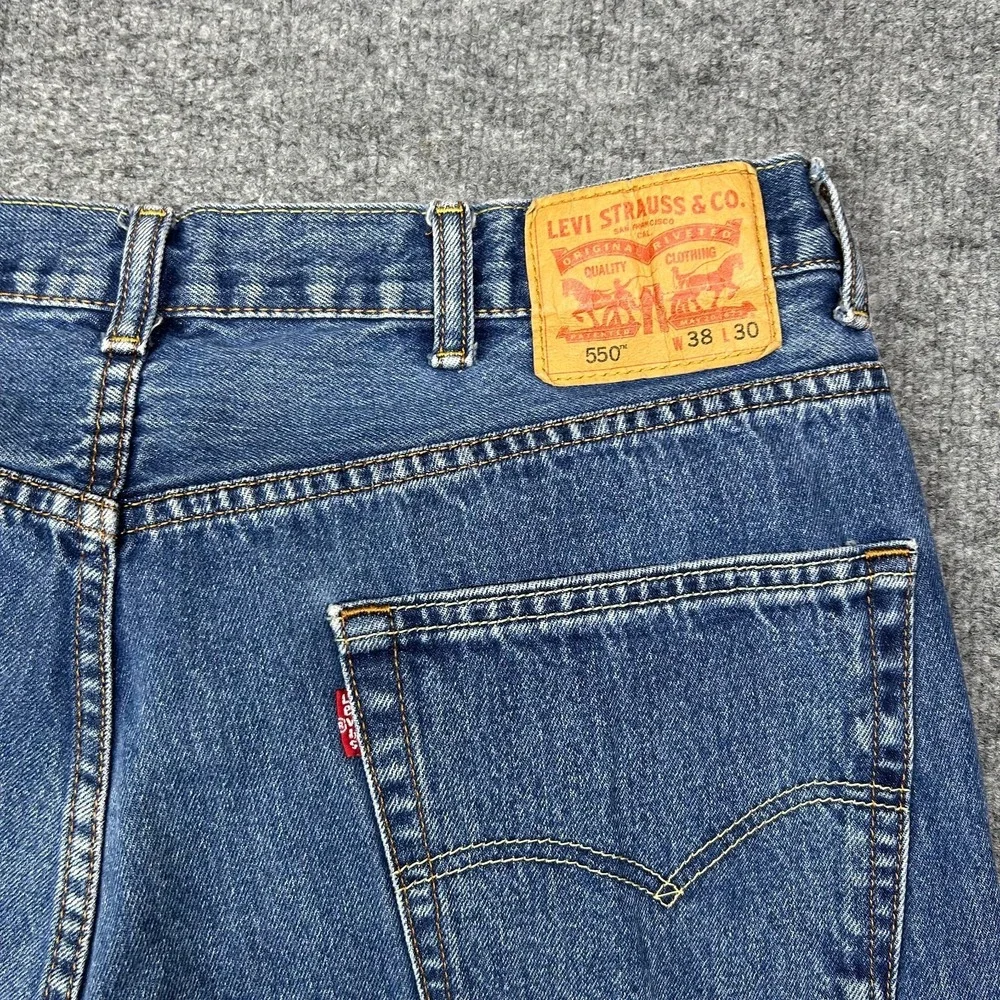 Levi's 550 Jeans Men's Blue Denim Pockets High Rise Relaxed Straight Fit - 38X30